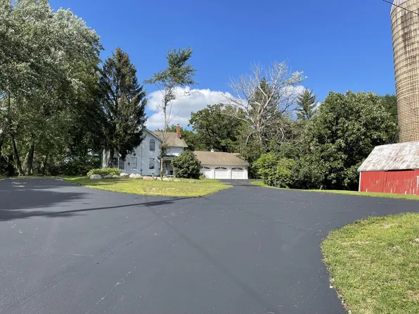 6466 Jones RD, Burlington, WI 53105