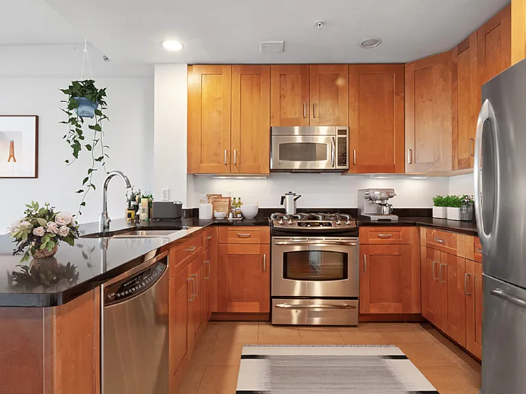 Juliana Apartments — Photo 2
