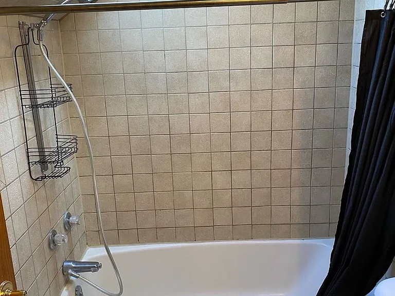 410 N Maple Ave — Photo 17