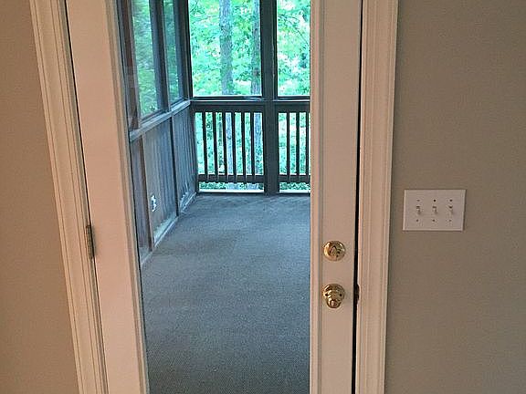 LR to porch