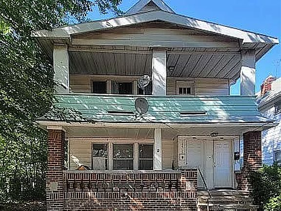 2nd image of 14915 Lucknow Ave Unit 1