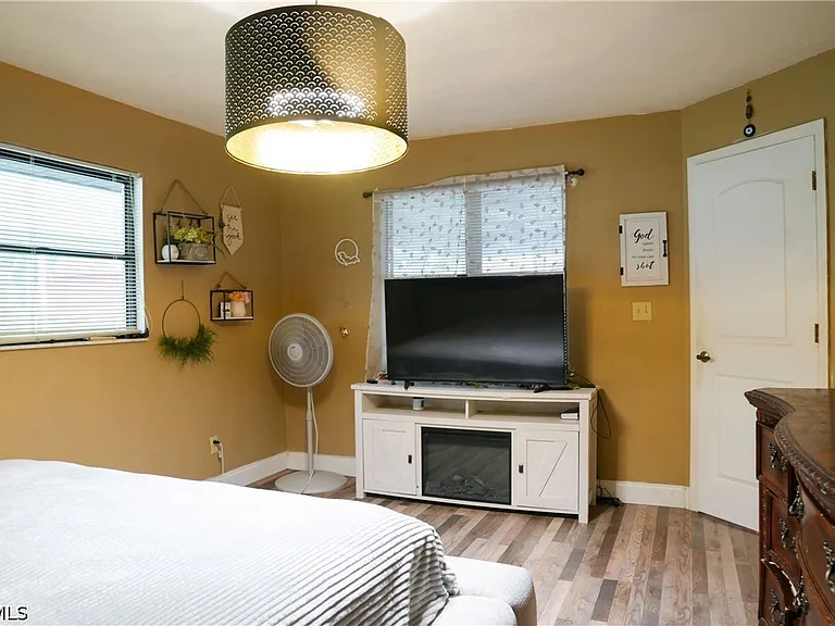 114 Greenwood Ave — Photo 35