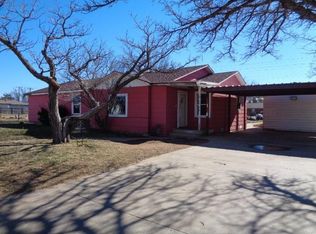 119 76th St, Lubbock, TX 79404