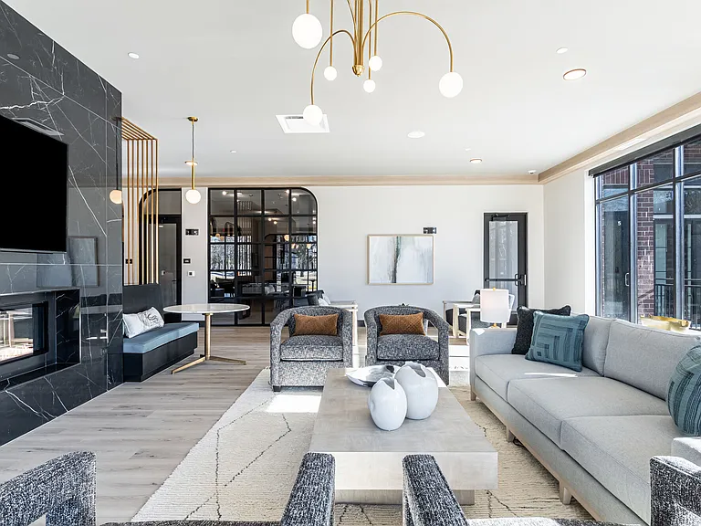 The 250 Residences — Photo 1