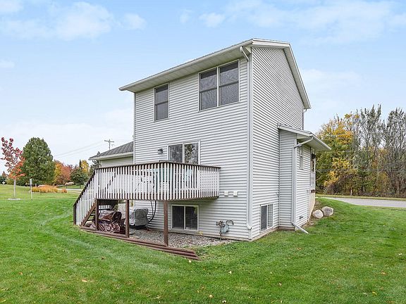 3rd image of 5181 Breezefield Ct SE
