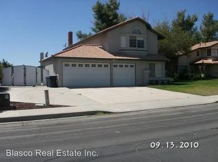 1529 W Via Bello Dr, Rialto, CA 92377