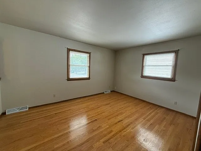 7759 W Beloit Rd — Photo 6