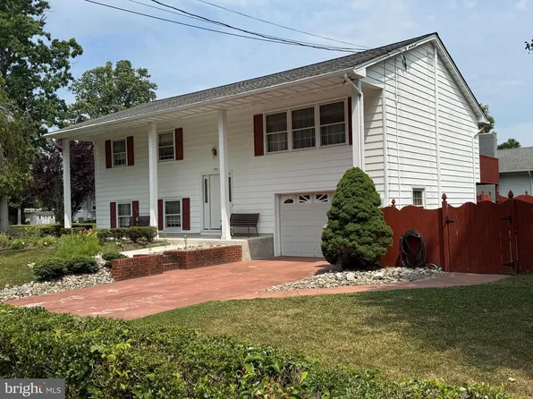 1782 Sequoia Dr, Vineland, NJ 08361