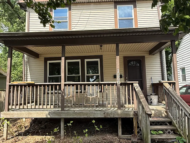 1036 Lexington Ave — Photo 1