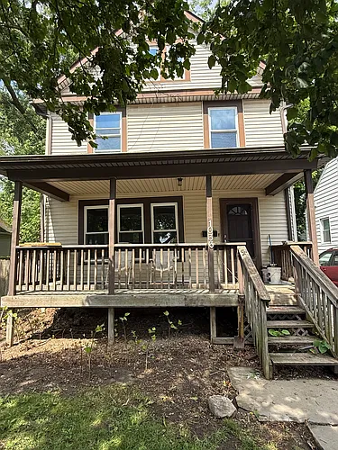 1036 Lexington Ave Photo 1