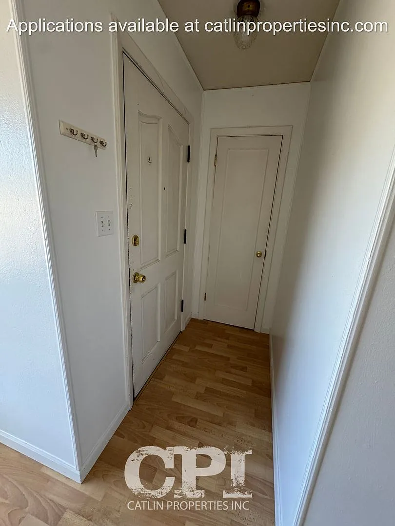 751 27th Ave. - Longview, WA 98632 - Move In Special - Half Off First Month's Rent! — Photo 2