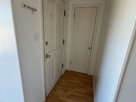 2nd image of 751 27th Ave