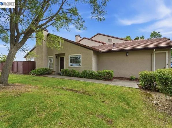 1379 Chateau Cmn, Livermore, CA 94550