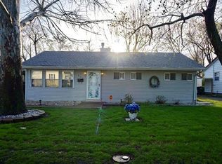 800 Royal Heights Rd, Belleville, IL 62226