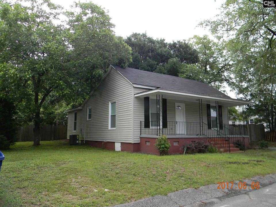 2nd image of 208 Rabun St