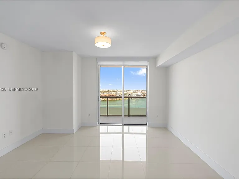 50 Biscayne Blvd #2604 — Photo 44