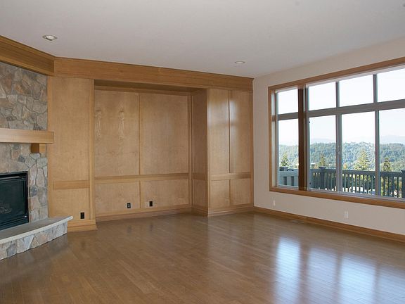 2nd image of 800 Lingering Pine Dr NW
