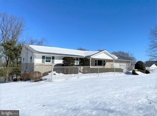 1811 Wind Hill Rd, Coopersburg, PA 18036
