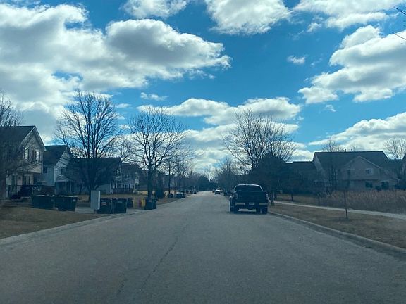 4th image of 175 Village Creek Dr