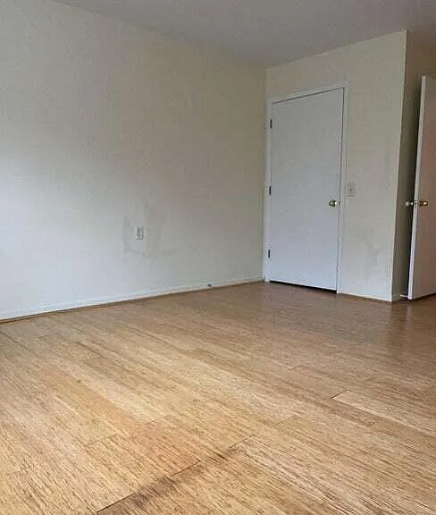 2233 S Huron Pkwy #2 — Photo 10