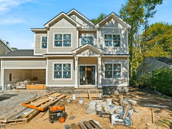 11 Maplewood Dr, Livingston Twp., NJ 07039