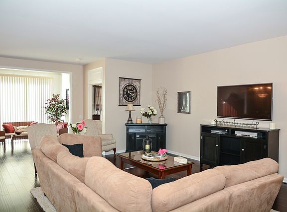 4th image of 12082 Hideaway Dr