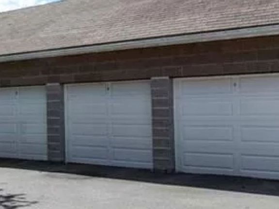 4th image of 2711 Sheridan Dr APT 3