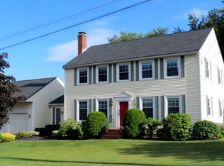 31 Forsythia Rd, Leominster, MA 01453