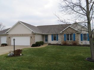 11798 Sandbrooke Dr, Millersburg, IN 46543