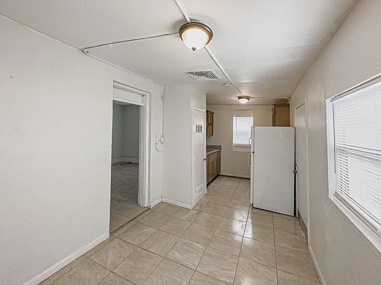809 N Virginia St — Photo 13