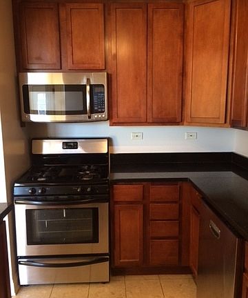 2nd image of 2501 W Touhy Ave APT 304