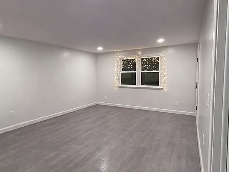 156 Main St #B1 — Photo 3