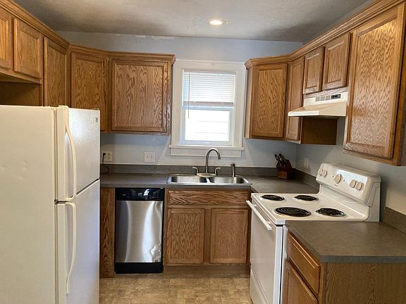 4th image of 1052 Woodward Ave #1