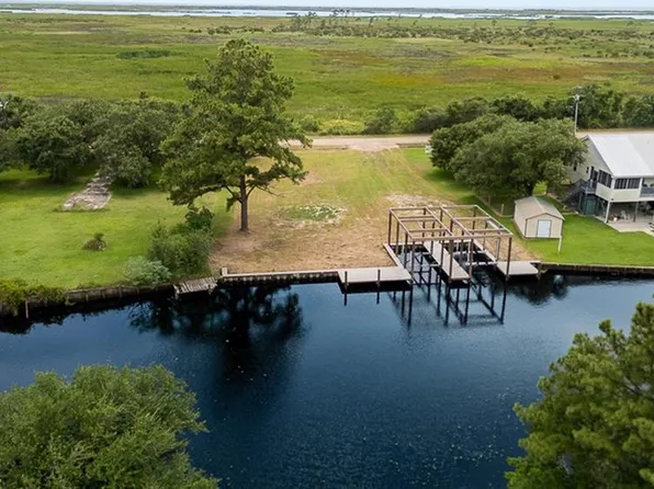 26415 Mildred Dr, Lacombe, LA 70445