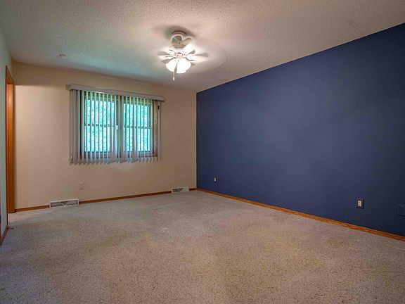 2nd image of 3657 Welu Dr