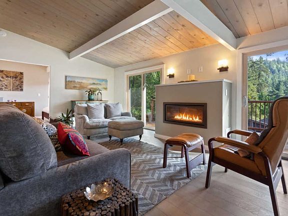 3rd image of 109 Oak Knoll Ct