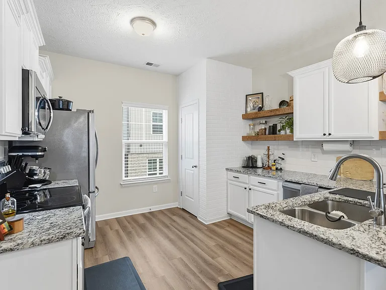 107 Jean Alyne Dotson Dr — Photo 18