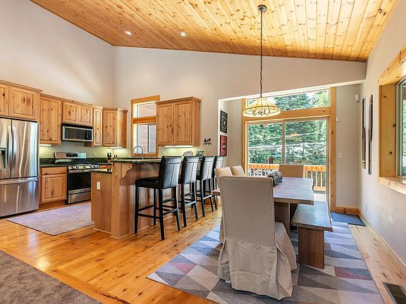 3rd image of 14481 Christie Ln