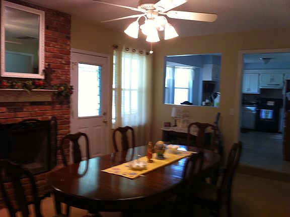 one living or formal dining 