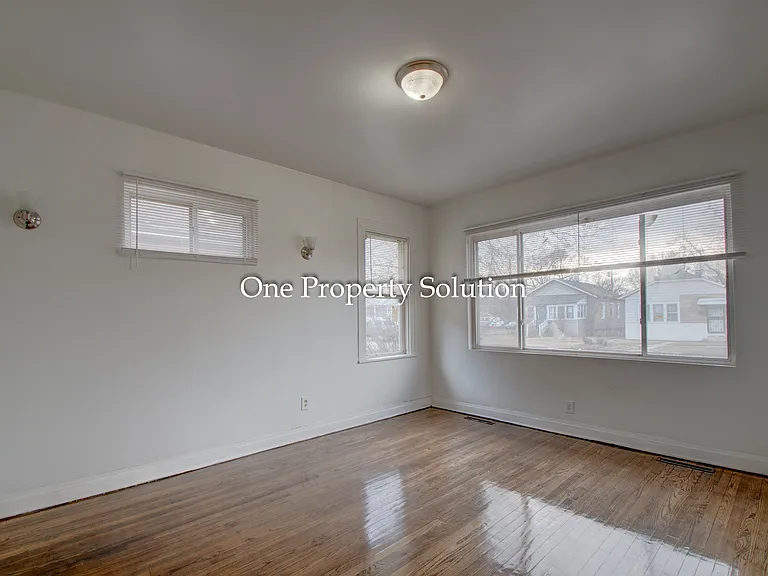3957 Maryland St — Photo 6