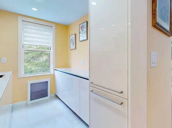 3903 Nostrand Avenue image 2 of 22