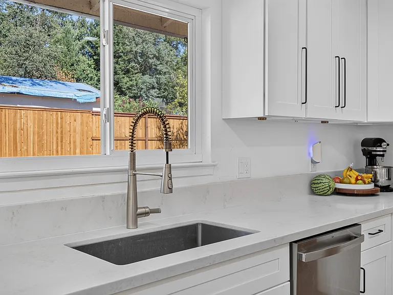 3841 Bannister Rd — Photo 10