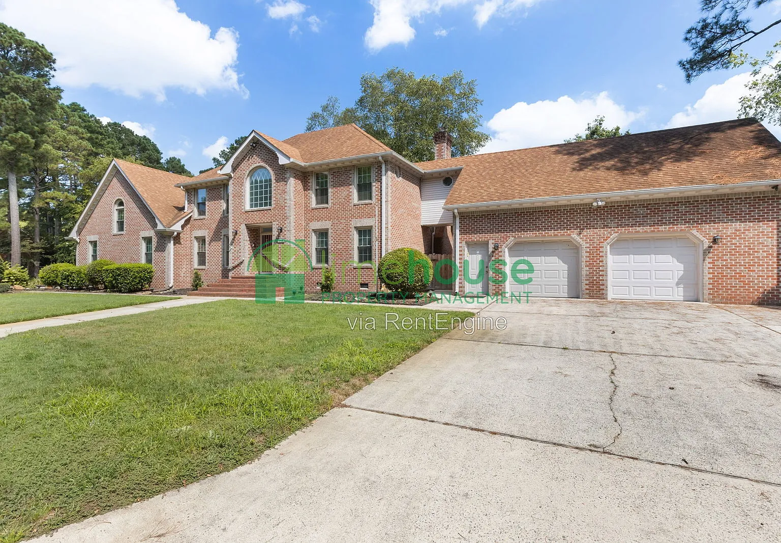 5 bed, 4.0 bath, 3952 sqft, $4,595 — Photo 2