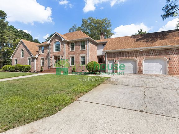 2nd image of 948 Forest Lakes Cir