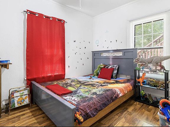 4th image of 2741 10th St #1