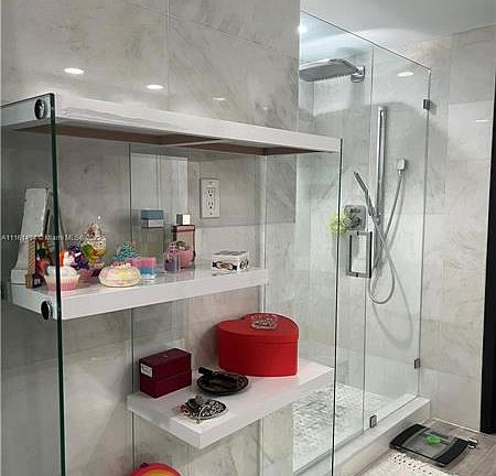 3rd image of 950 Brickell Bay Dr APT 2106