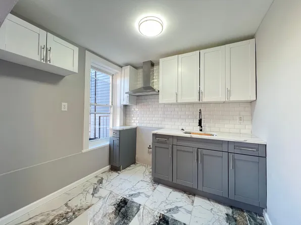 88 Irving St APT 2, Jersey City, NJ 07307