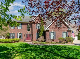 1540 Wedgewood Pl, Essexville, MI