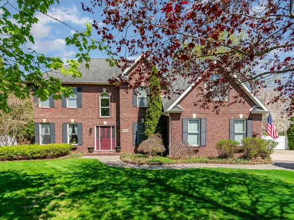 1540 Wedgewood Pl, Essexville, MI 48732