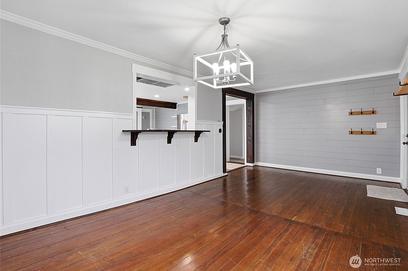 5th image of 4807 N Howard Street